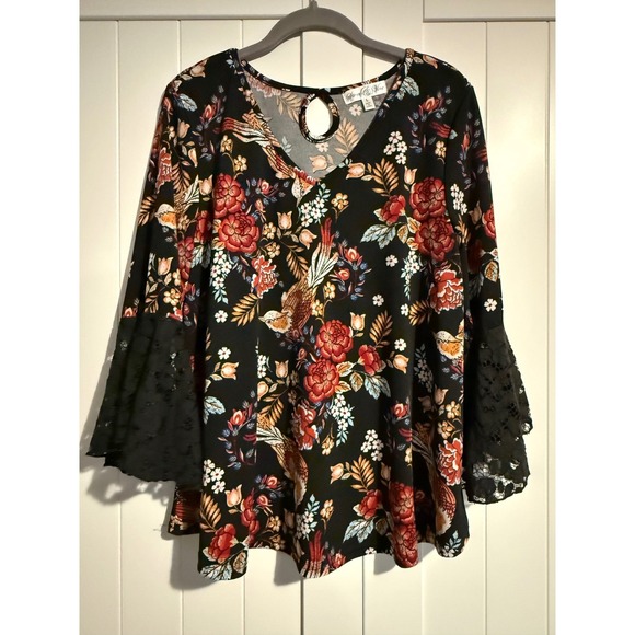 Stem & Vine Tops - Stem & Vine Black Floral Bird Bell Sleeve Keyhole V Neck Blouse Top Womens L